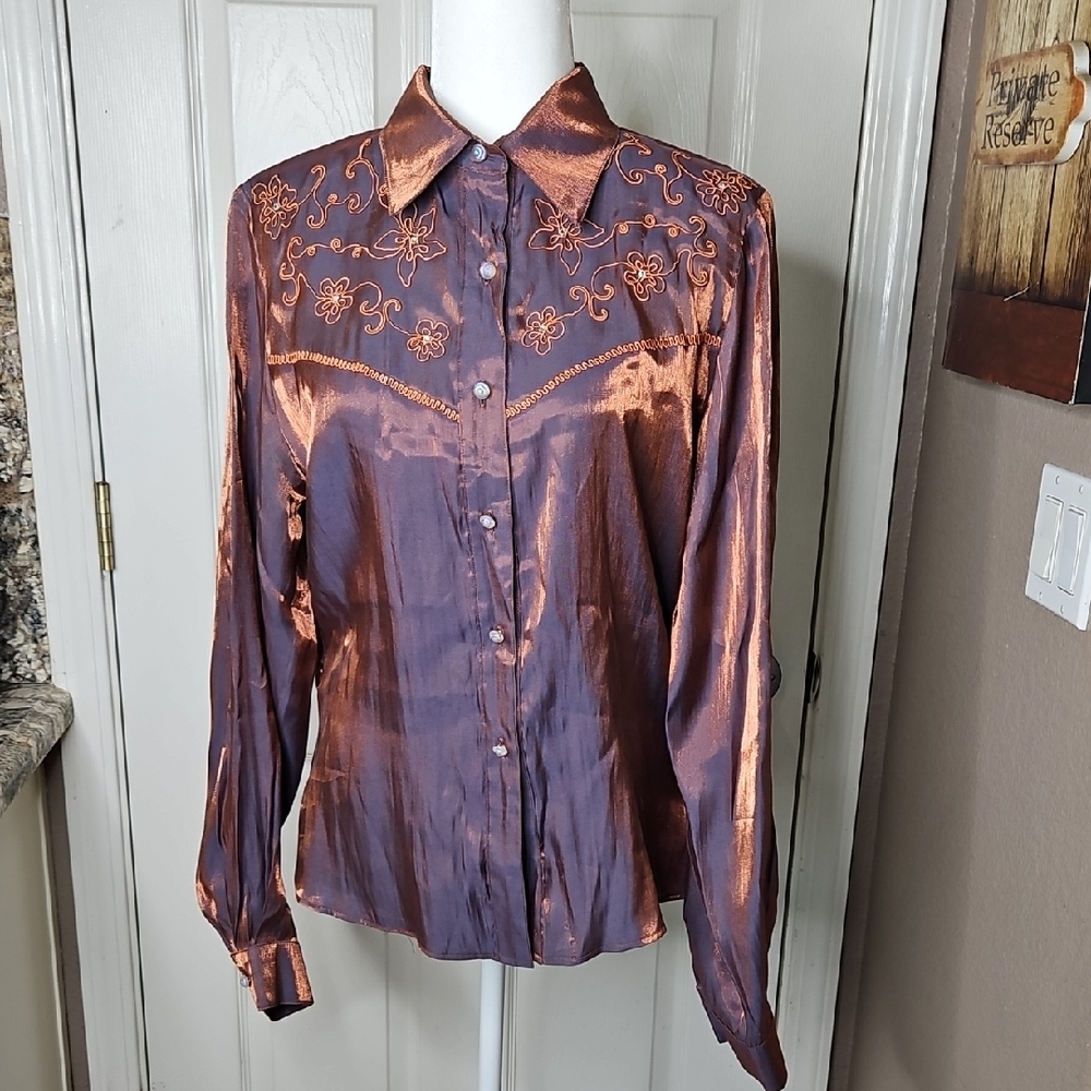 Natural Born Winner Copper Purple Iridescent Floral Embroidered Western Top